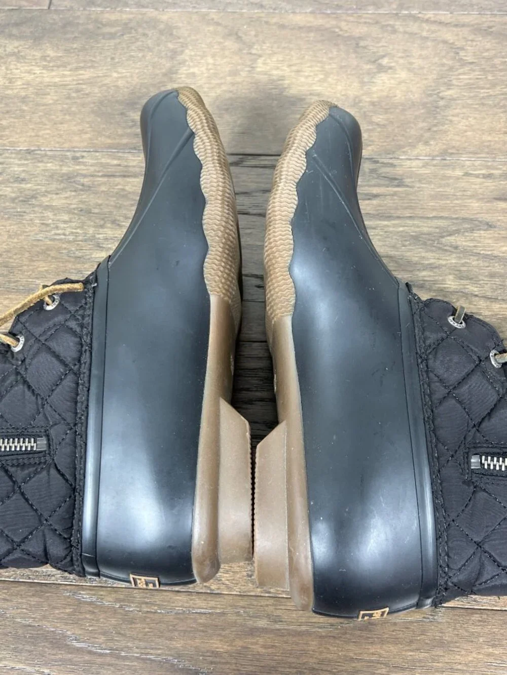 SPERRY Saltwater Quilt Nylon Duck Boot Black Sz 10 STS94063 EUC